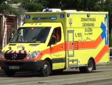 Τσεχία: 3 άνθρωποι σκοτώθηκαν και 30 τραυματίστηκαν από σύγκρουση λεωφορείου με αυτοκίνητο